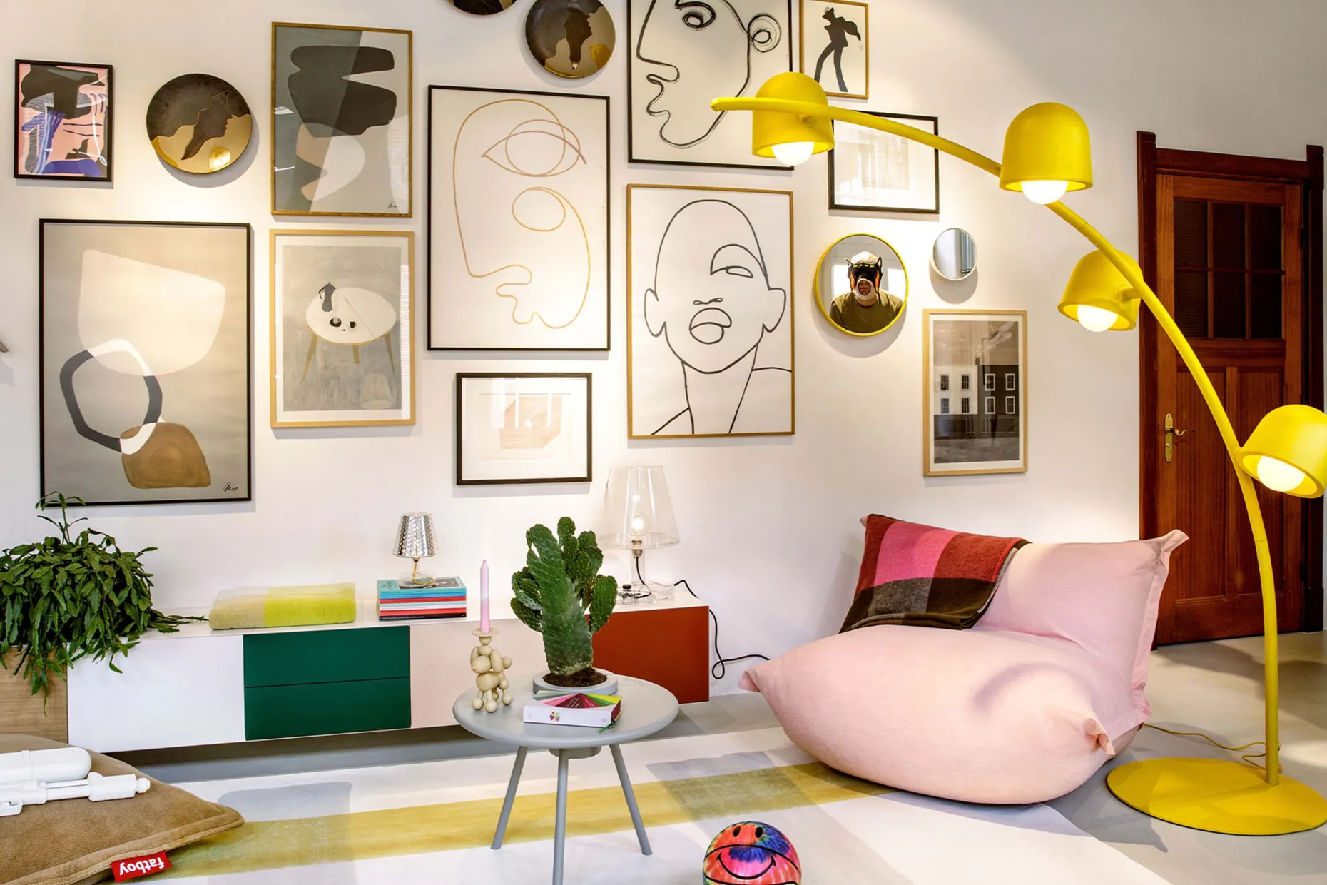 Big Lebow Arc lamp, jaune, 186x234 cm