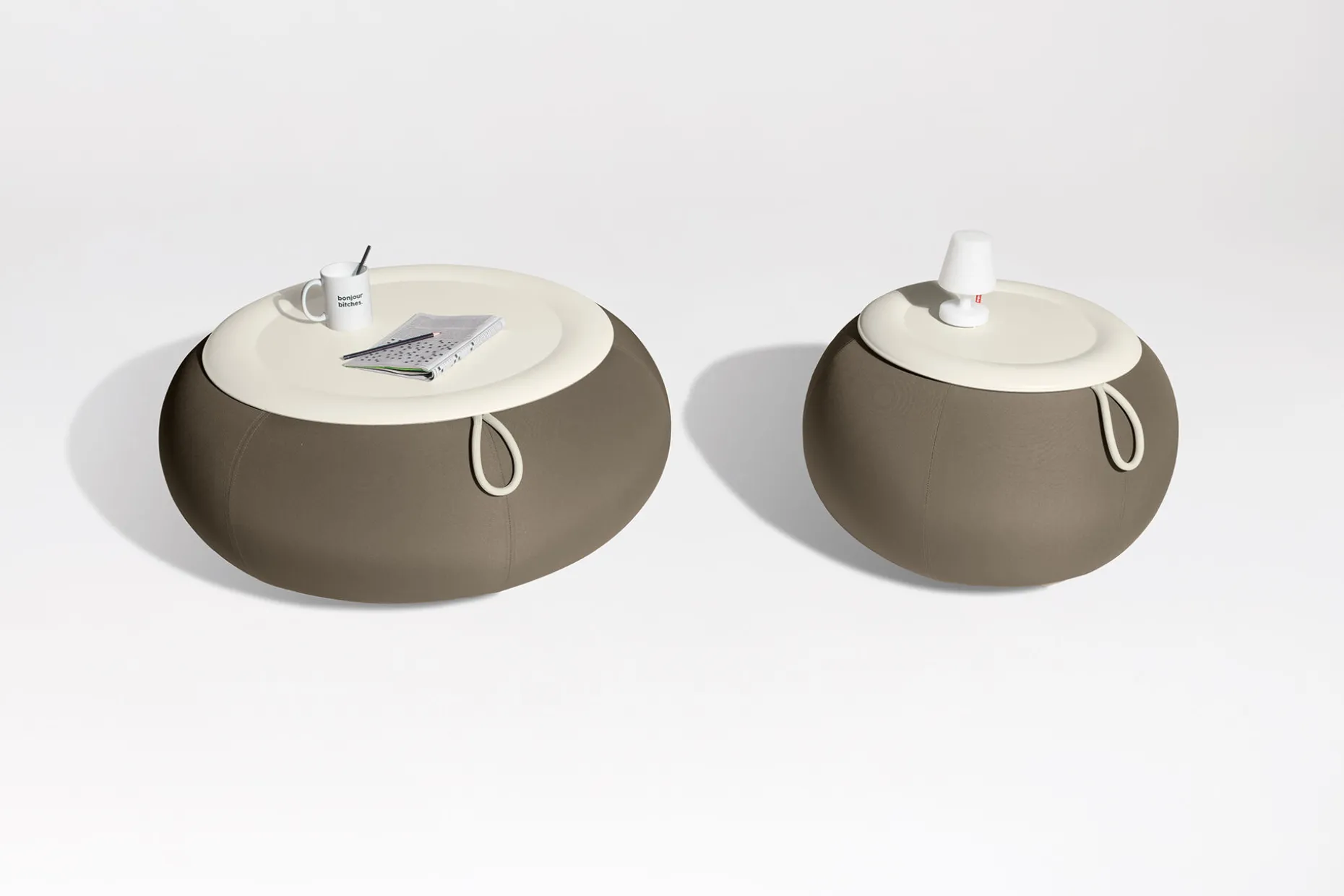 Dumpty Outdoor Tables basses d'extérieur, gris, 78x78x21 cm