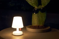 Edison La Surprise Petite lampe de table rechargeable, 9.7x9.7x15 cm