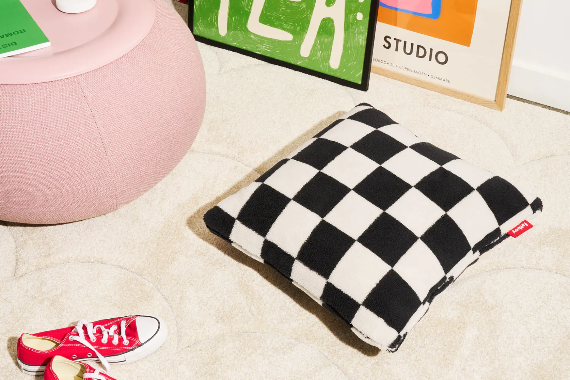 Square Pillow Teddy Un coussin en tissu peluche ultra-doux, blanc, 50x50 cm