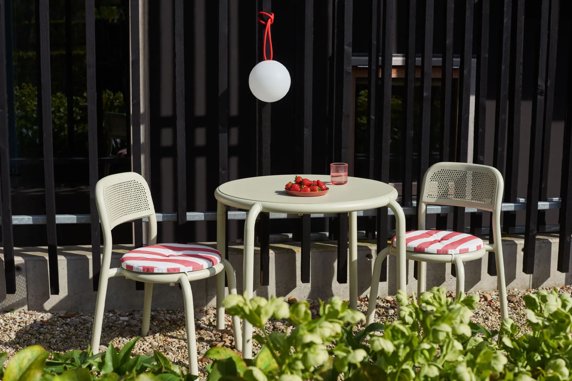 Toní Chair Chaise de jardin, beige, 51.5x54.5x80.5 cm