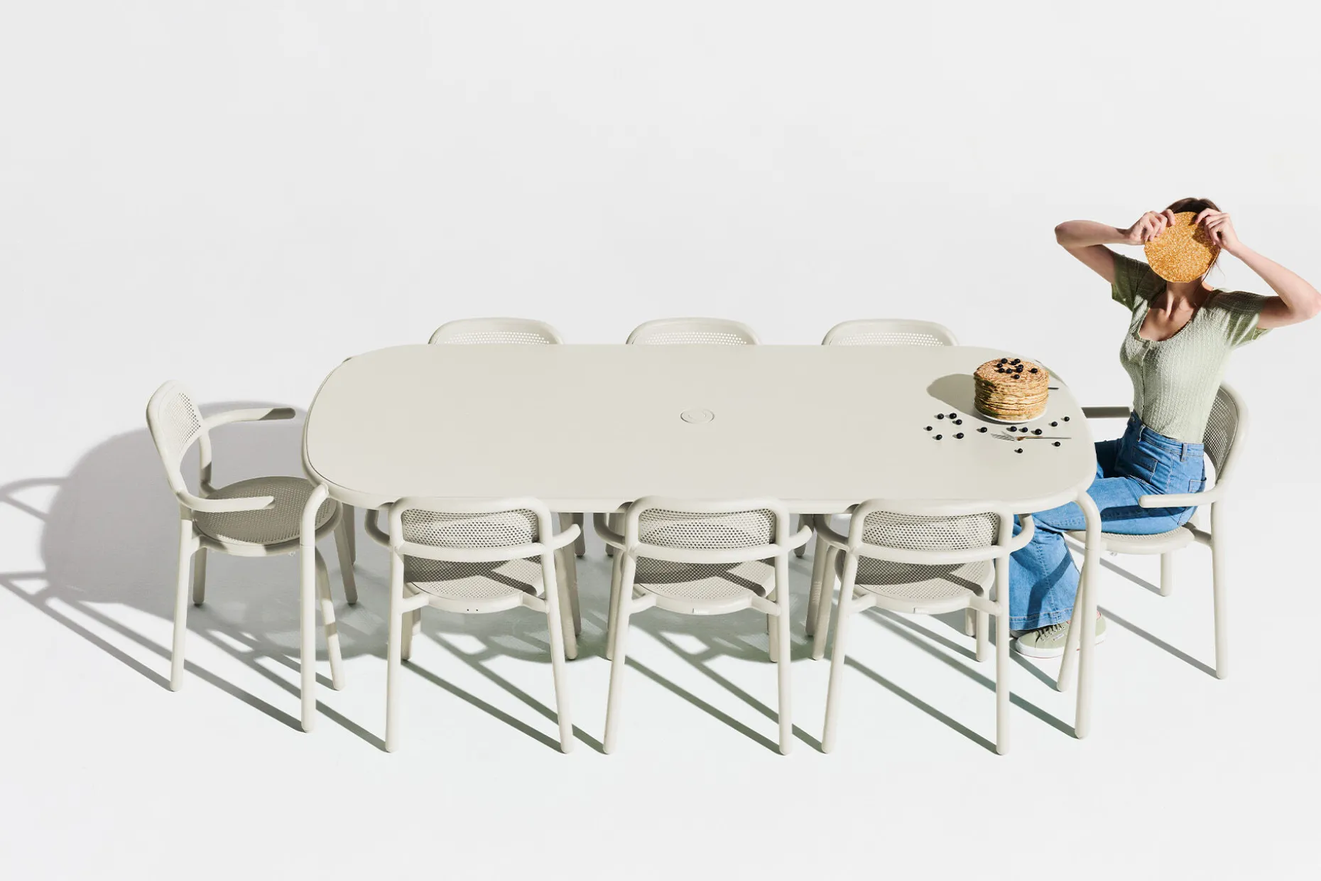 Toní Tablo Grande table de jardin, beige, 220x99x76 cm